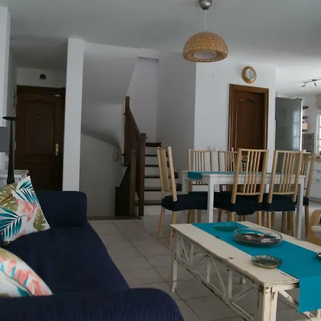 Ginevra Villa *